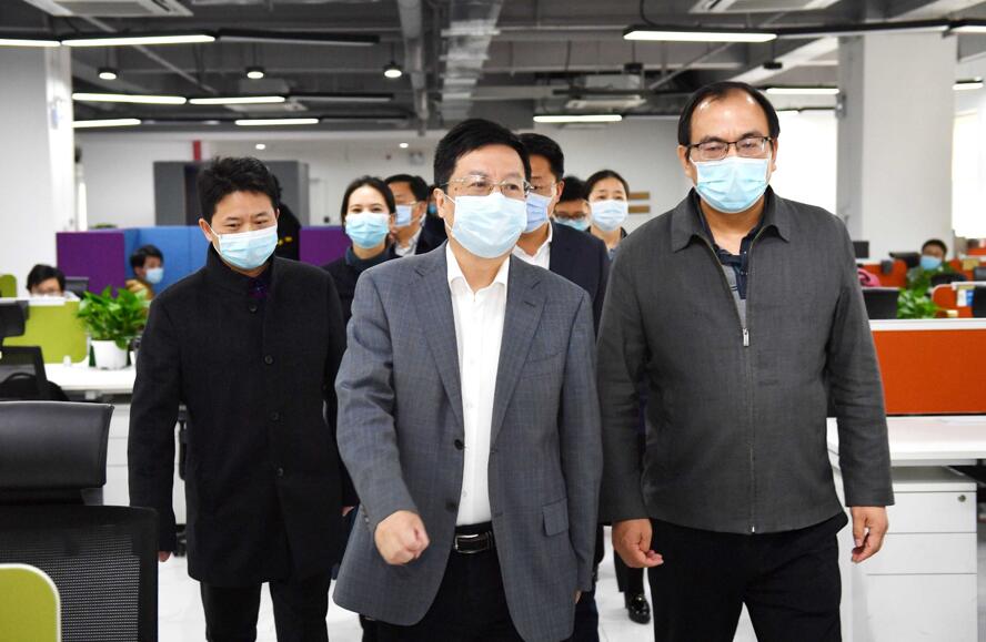 湖南省委常委、長沙市委書記胡衡華到大唐先一科技公司調(diào)研