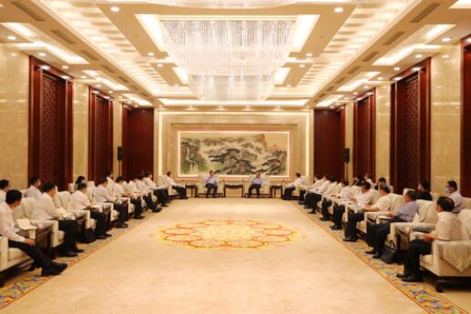 國(guó)家電網(wǎng)公司毛偉明、辛保安與山東省委書記劉家義、代省長(zhǎng)李干杰會(huì)談