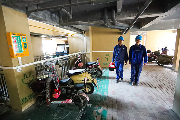 “小電驢”充電更安全了！寧?？h24393個(gè)充電接口完成升級(jí)改造