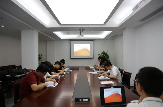 國網(wǎng)寧波奉化區(qū)供電：扣好從業(yè)“第一粒紐扣”，開啟新員工廉潔守護(hù)
