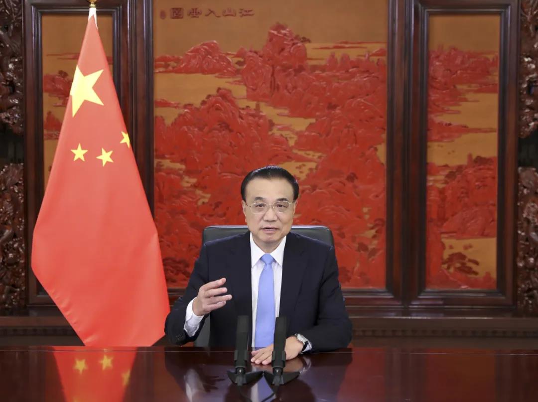 李克強(qiáng)談能源發(fā)展：一手做“減法”，一手做“加法”