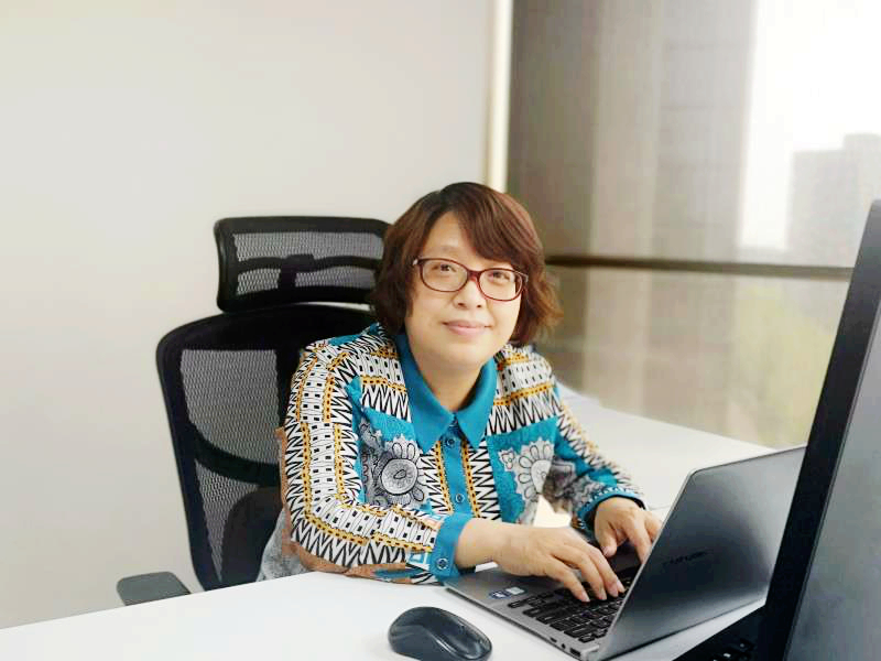 首都最美巾幗奮斗者尹洪苓：以?shī)^斗的姿態(tài)，砥礪前行 展現(xiàn)新時(shí)代“她風(fēng)采”