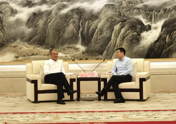 王斌與寧波市委副書記、市長(zhǎng)湯飛帆舉行會(huì)談