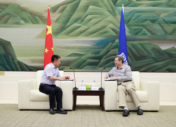 錢智民會(huì)見江西省新余市委副書記、市長(zhǎng)徐鴻