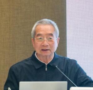 周大地：動力電池發(fā)展迅猛，氫燃料或?qū)⒊鼍? width=