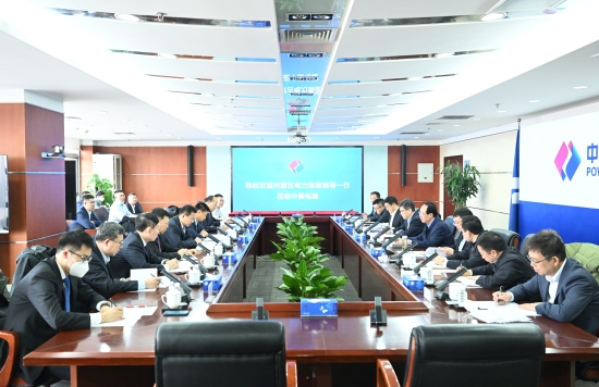 中國電建黨委書記、董事長丁丁焰章與內(nèi)蒙古電力集團(tuán)黨委書記、董事長賈振國會(huì)談