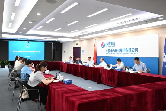 中國電建黨委常委、副總經(jīng)理徐鵬程與漳龍集團(tuán)黨委書記、董事長吳子毅會(huì)談