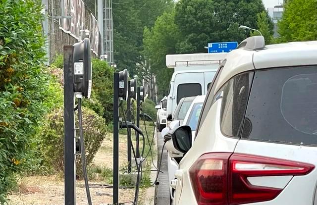 充電站費用漲價，新能源車的韭菜終于成熟了?