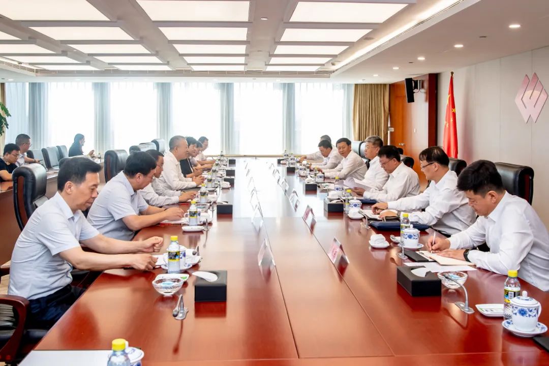 國家能源集團黨組書記、董事長劉國躍會見包頭市委副書記、市長張銳
