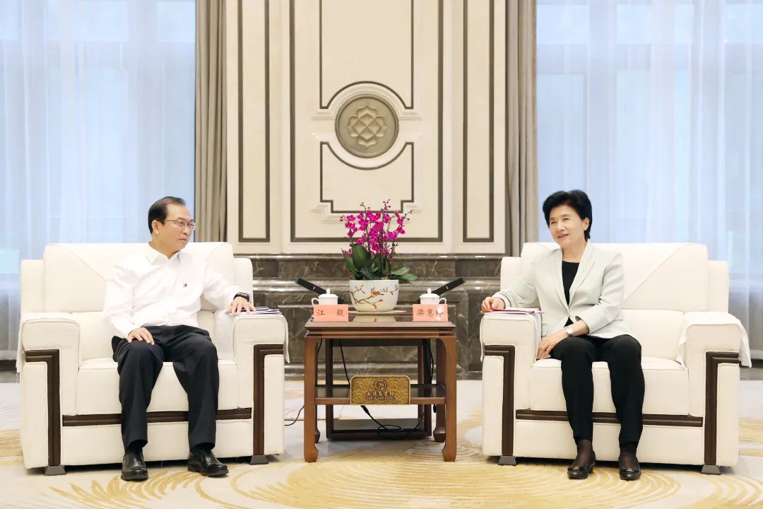 華電集團黨組書記、董事長江毅拜會黑龍江省委副書記、省長梁惠玲