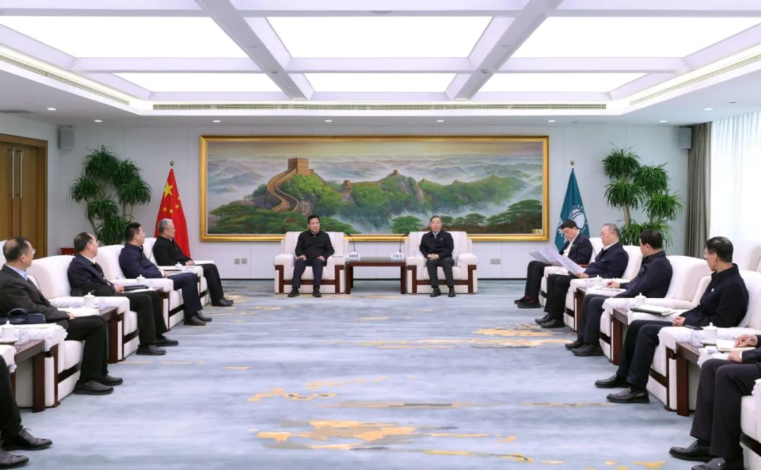 國(guó)家電網(wǎng)辛保安、張智剛與國(guó)家電投劉明勝、栗寶卿會(huì)談