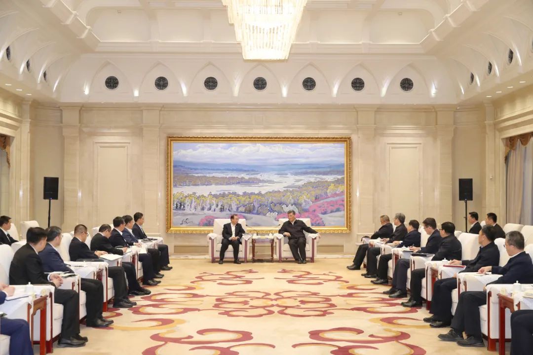 華電集團黨組書記、董事長江毅拜會新疆維吾爾自治區(qū)主要領(lǐng)導(dǎo)
