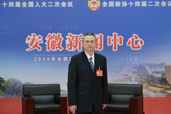 程韜代表：支持引入新質(zhì)生產(chǎn)力，鼓勵(lì)新能源商用車發(fā)展
