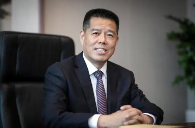 加快推動傳統(tǒng)煤炭企業(yè)向新能源企業(yè)轉型發(fā)展——訪全國人大代表，山東能源集團黨委書記、董事長 李偉