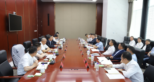中國電建黨委常委、副總經(jīng)理劉源源與晉能控股集團黨委書記、董事長李國彪舉行會談