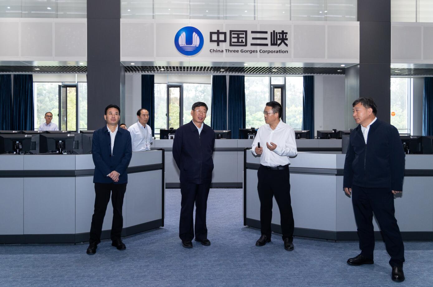 三峽集團(tuán)董事長(zhǎng)、黨組書記劉偉平調(diào)研三峽集團(tuán)云南區(qū)域工作