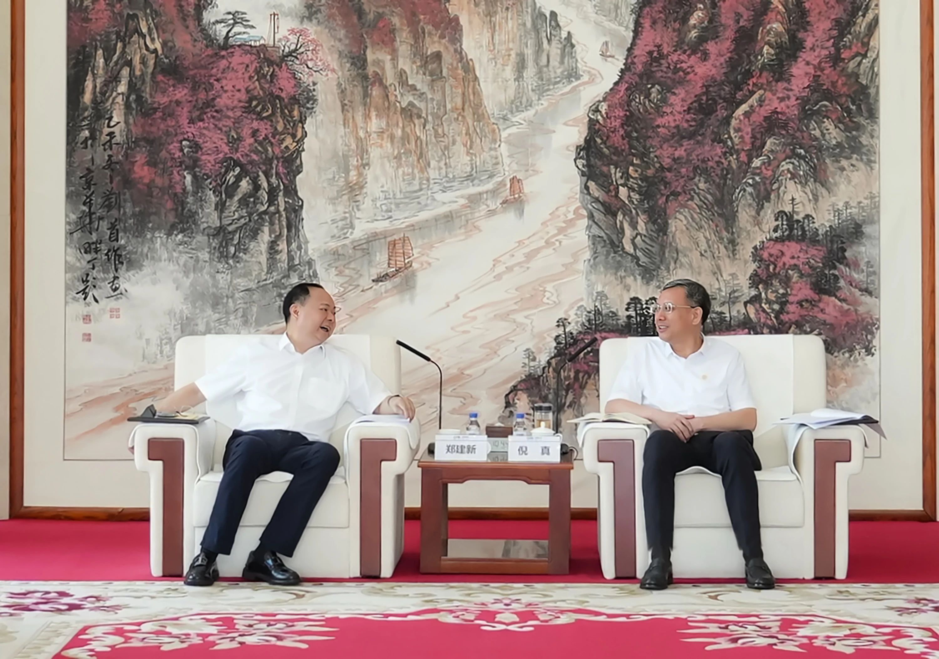 中國能建黨委副書記、總經(jīng)理倪真會(huì)見湖南省央企對(duì)接合作暨重大招商引資駐京工作專班主任鄭建新