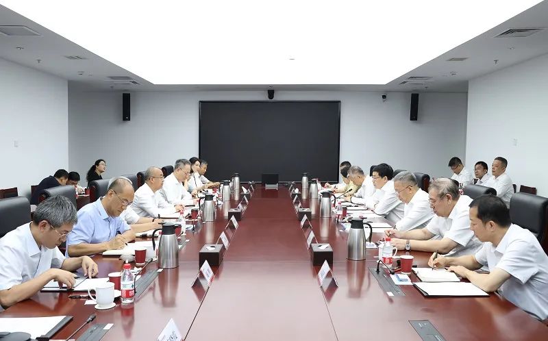 國家電網(wǎng)公司董事長、黨組書記張智剛拜訪懷柔實(shí)驗(yàn)室并交流座談