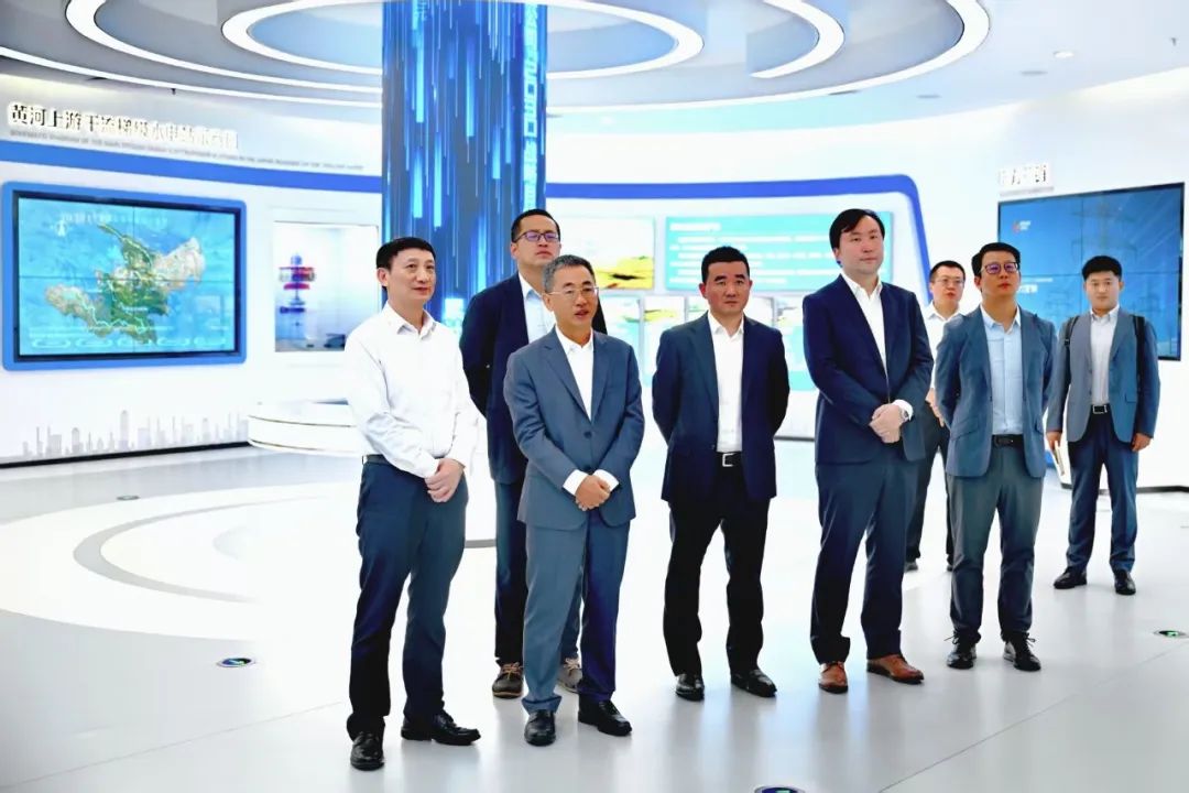 黃河公司黨委書記、董事長姚小彥會見華為董事、華為數(shù)字能源總裁侯金龍
